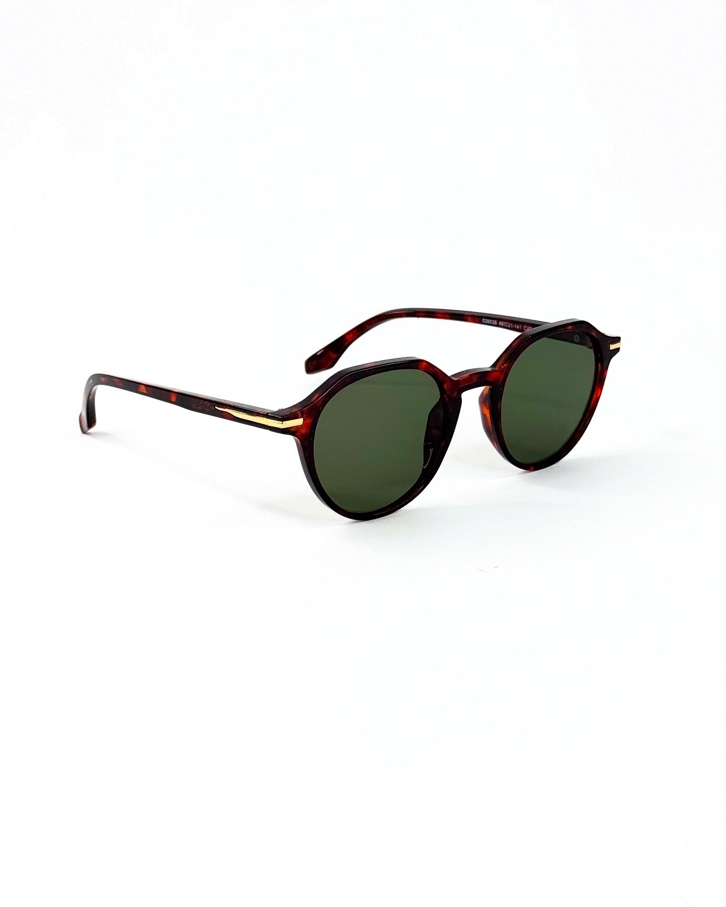 Collection Solaires Iconiques – Style et Protection au Quotidien