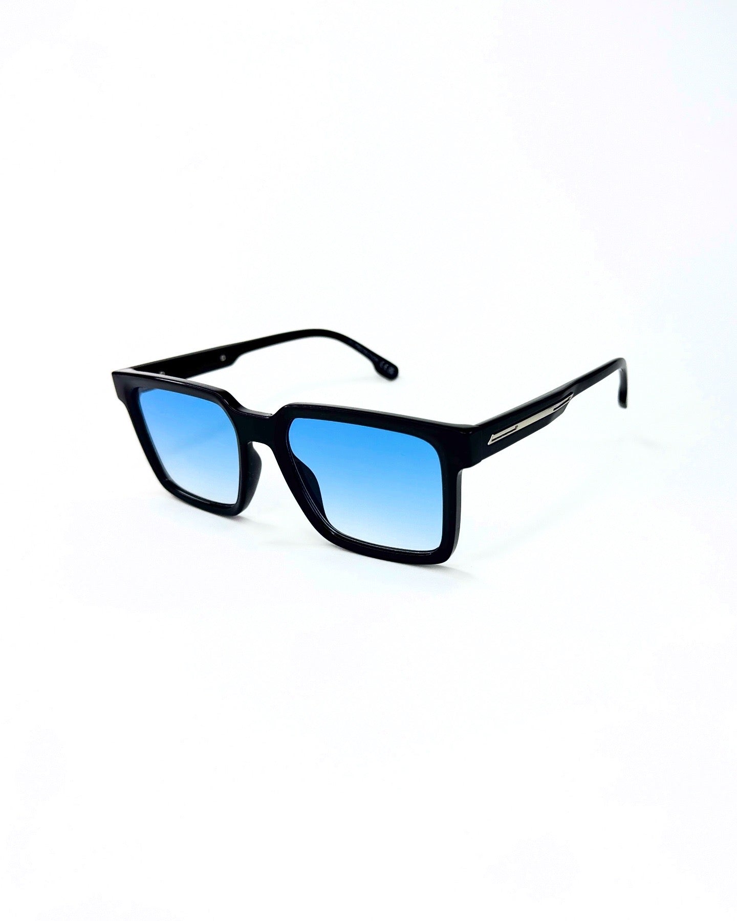 Lunettes Solaires Carrées – Style Moderne et Verres Colorés”