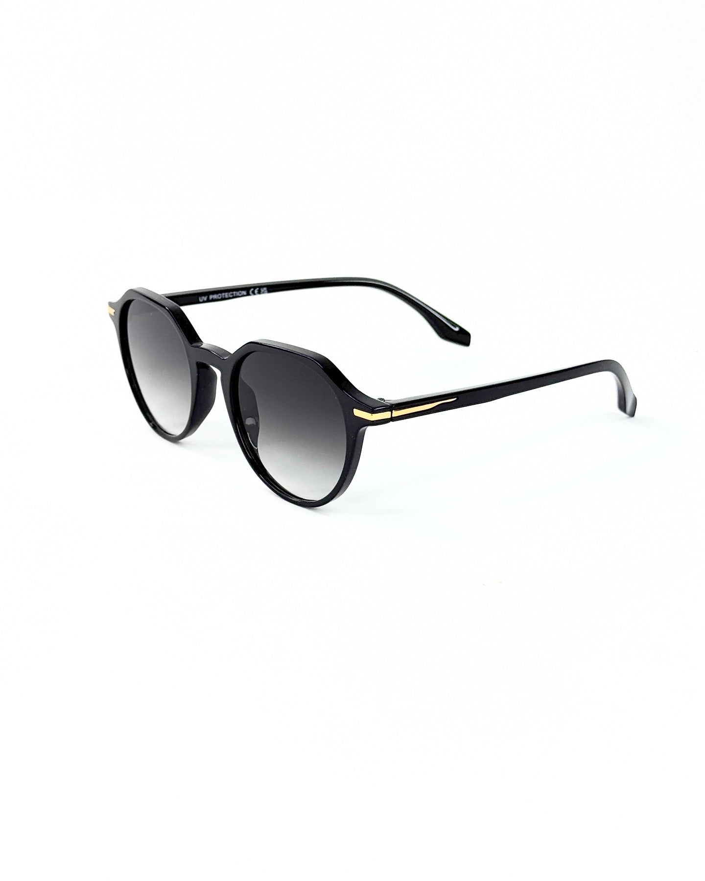 Collection Solaires Iconiques – Style et Protection au Quotidien